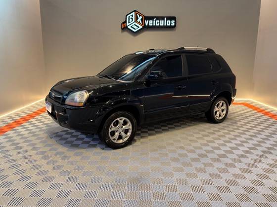 HYUNDAI TUCSON 2.0 MPFI GLS 16V 143CV 2WD FLEX 4P AUTOMÁTICO HYUNDAI TUCSON 2.0 MPFI GLS 16V 143CV 2WD FLEX 4P AUTOMÁTICO